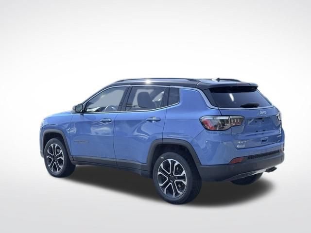 Certified 2022 Jeep Compass Limited AWD/4WD image 9