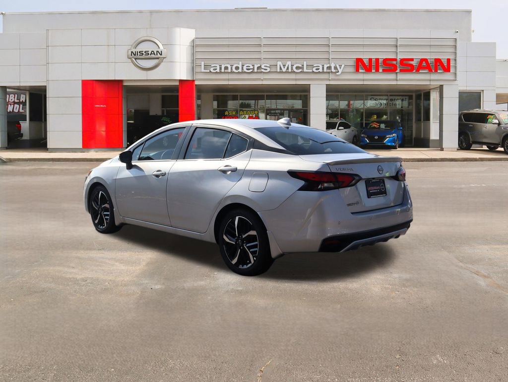 New 2025 Nissan Versa SR w/ Trunk Package FWD image 4
