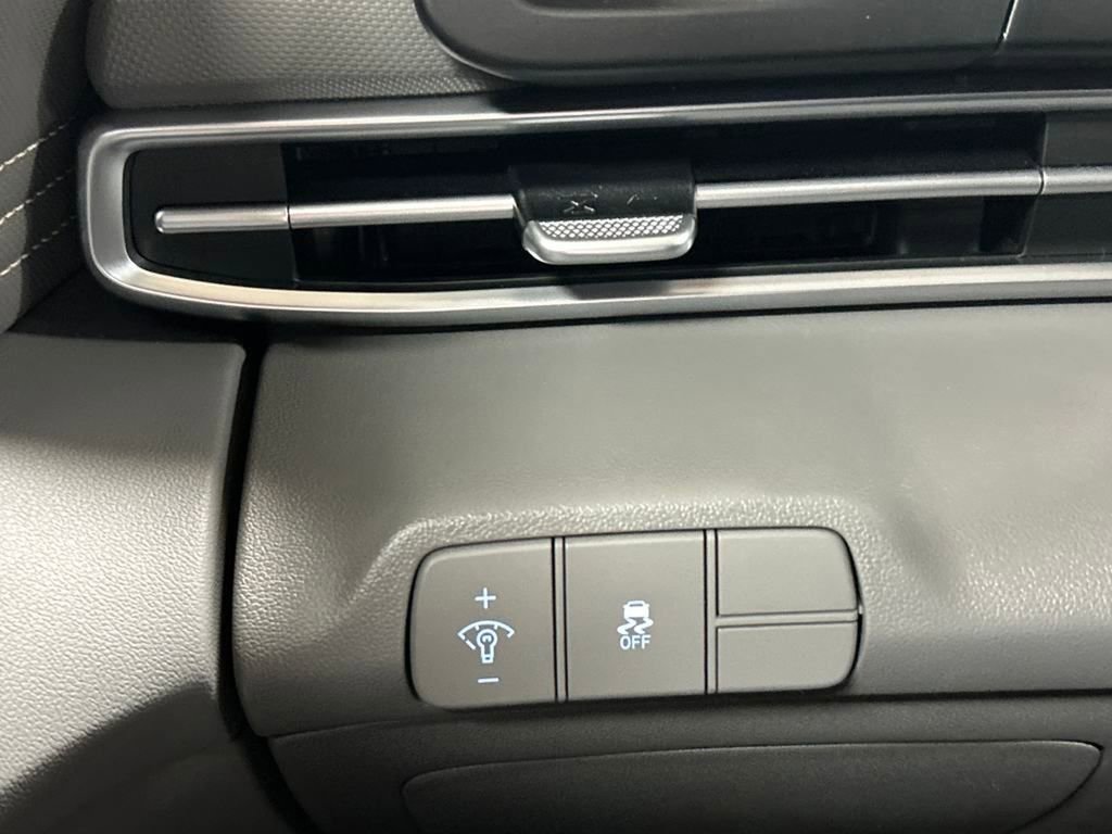 New 2025 Hyundai Elantra Sport image 27