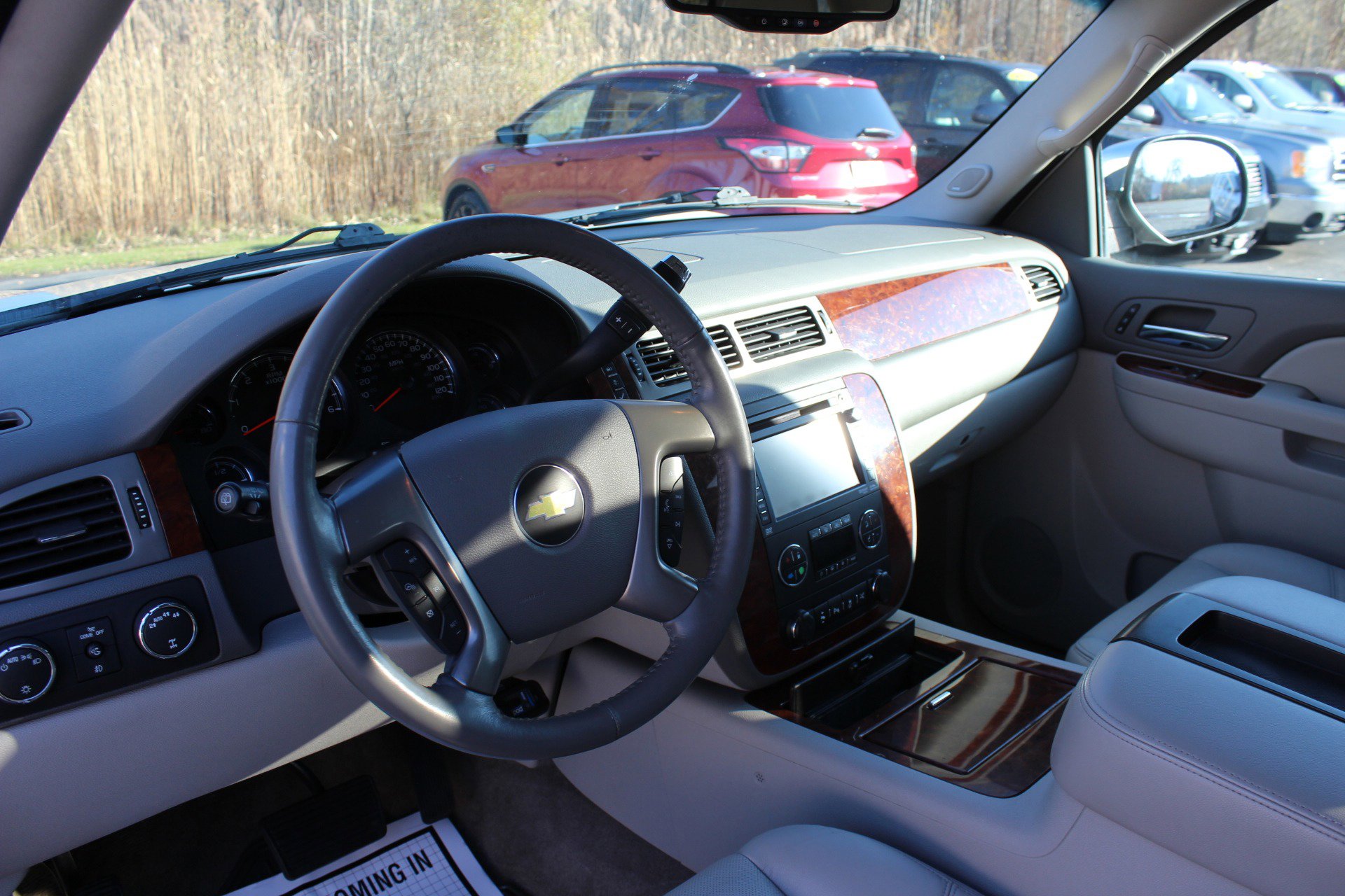 Used 2013 Chevrolet Tahoe LTZ image 19