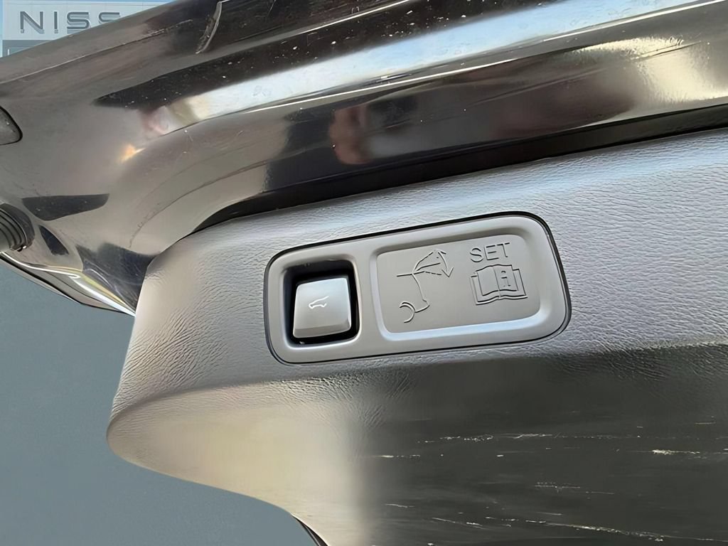 Used 2024 Ford Expedition Platinum AWD/4WD image 33