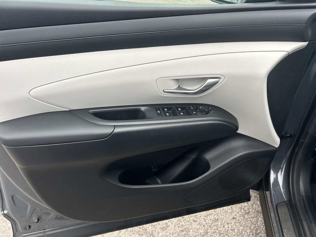 New 2026 Hyundai Tucson SEL image 18