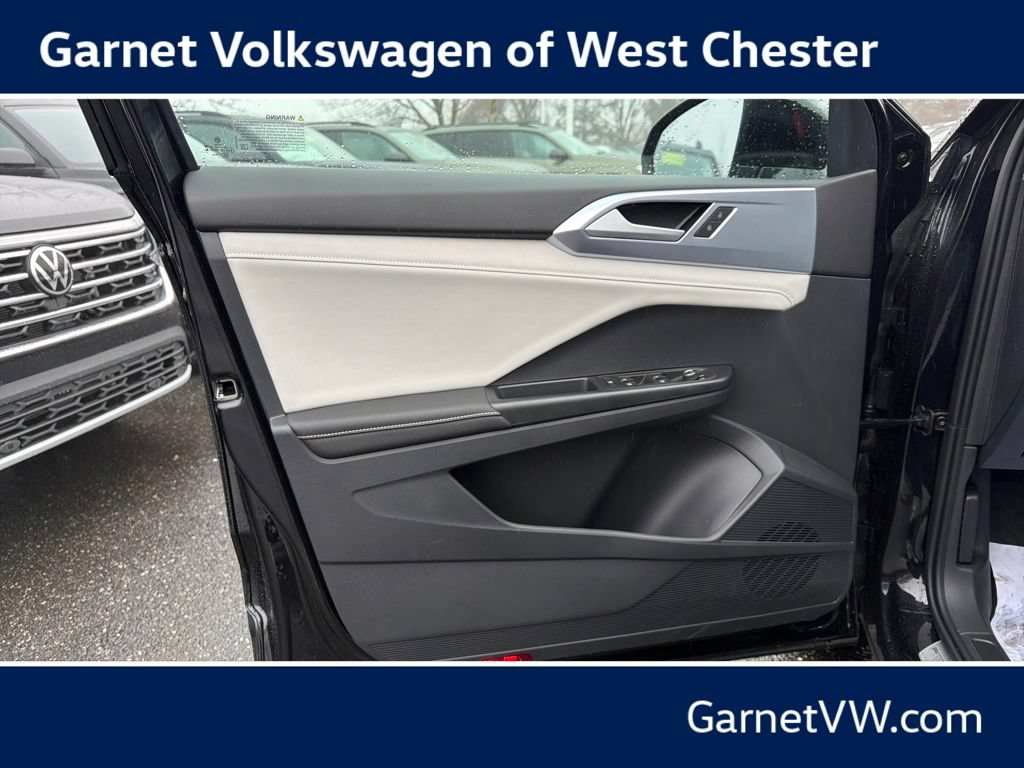 New 2026 Volkswagen Taos SE AWD/4WD image 10