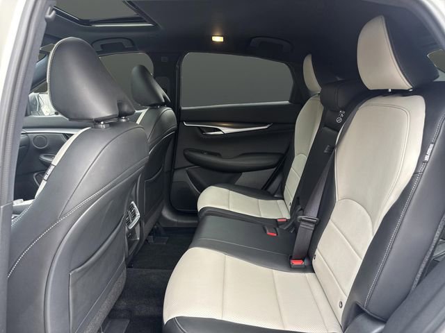 Used 2023 INFINITI QX55 Luxe w/ Cargo Package image 29