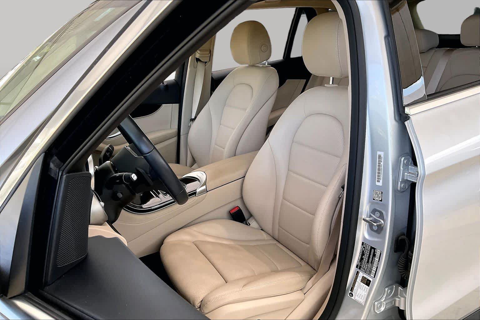 Used 2020 Mercedes-Benz GLC 300 image 8