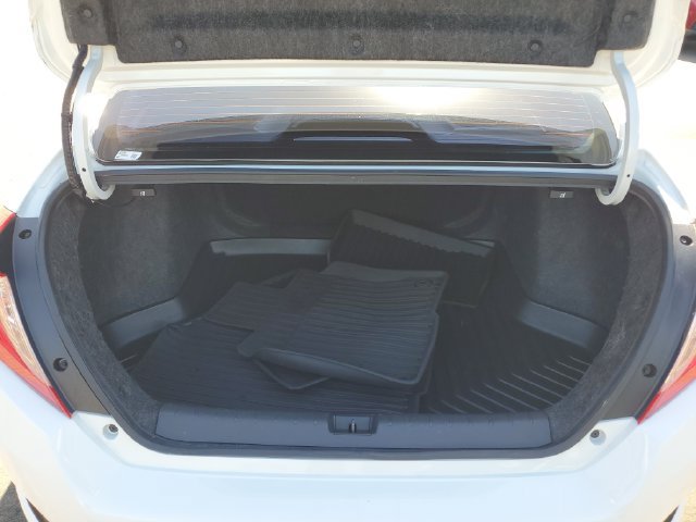Used 2016 Honda Civic Touring image 8