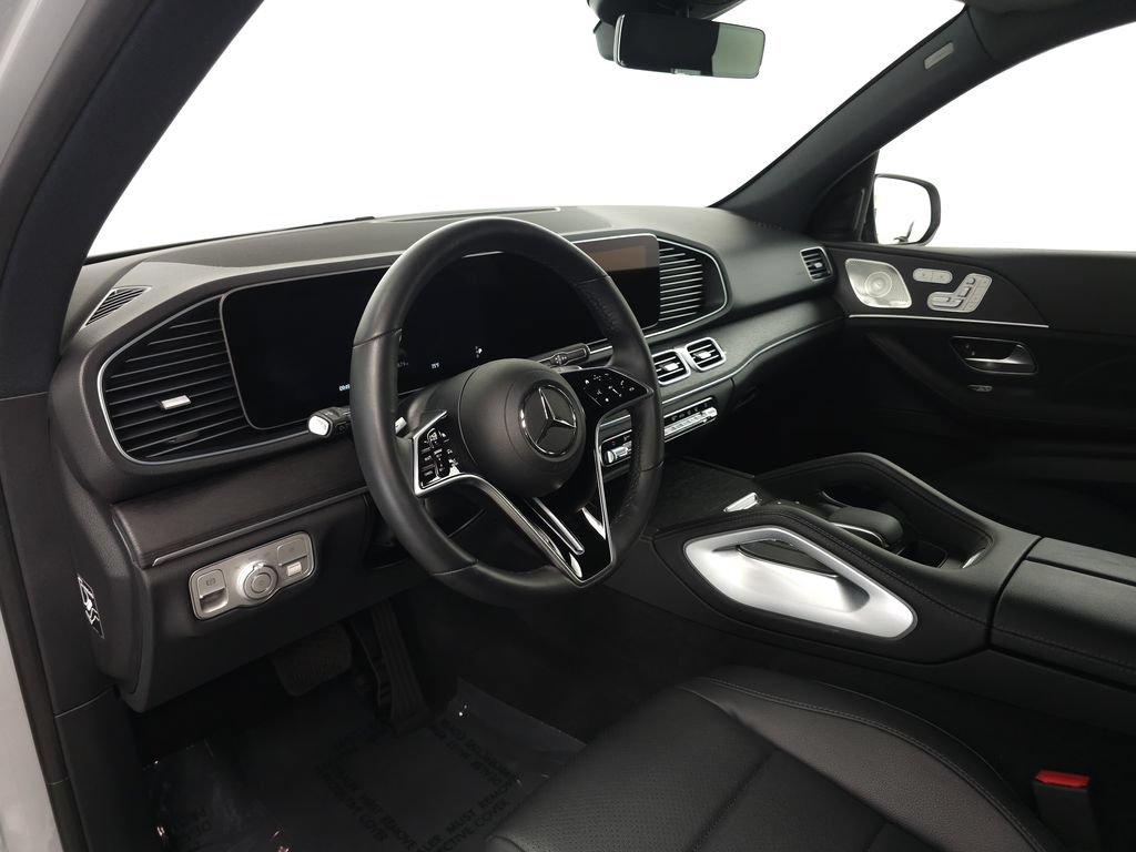 Used 2025 Mercedes-Benz GLE 450e 4MATIC image 9