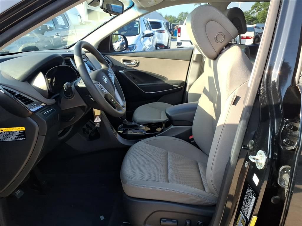 Used 2019 Hyundai Santa Fe XL SE FWD image 19
