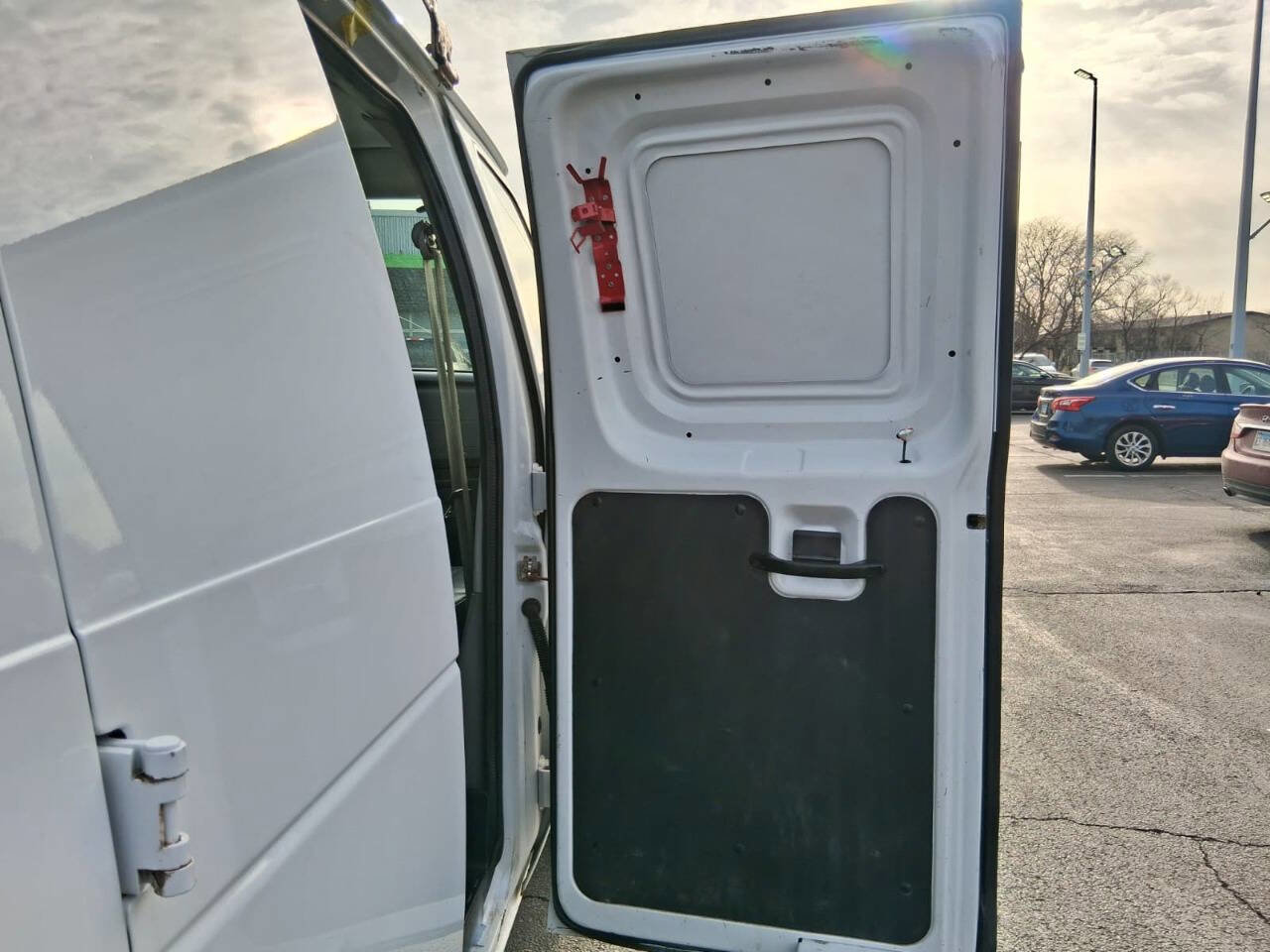 Used 2014 Ford E-250 and Econoline 250 Extended w/ Crew Van Package image 10