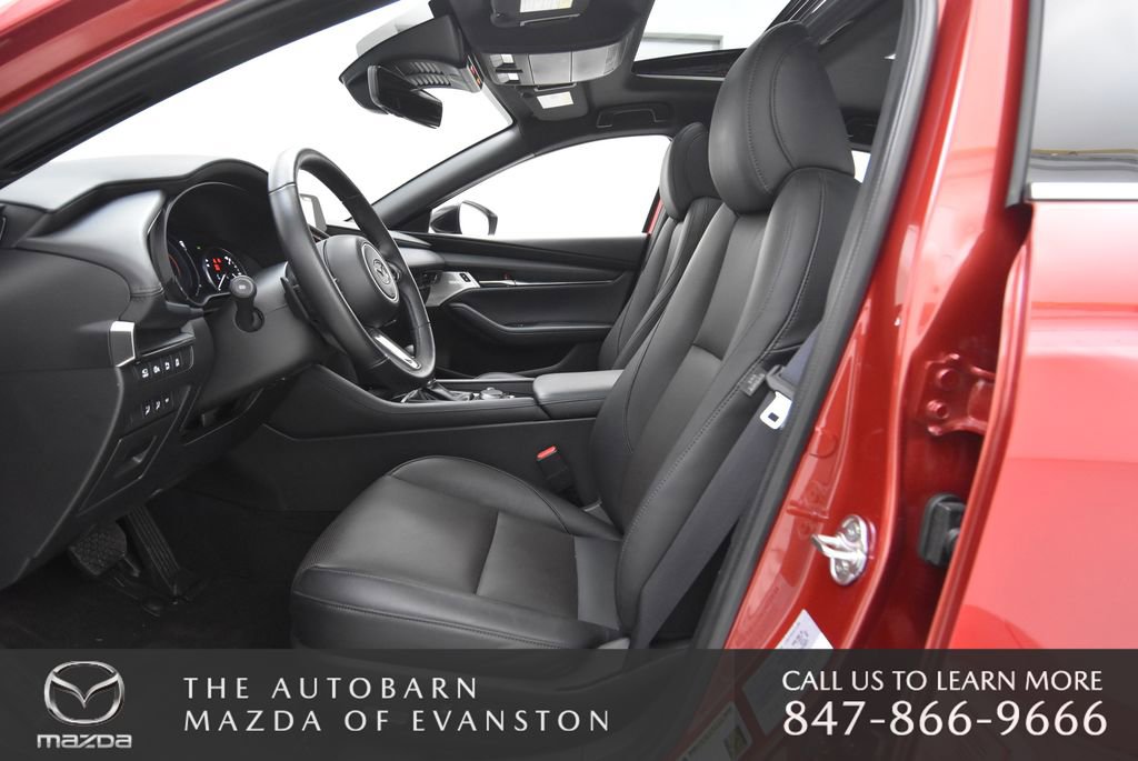 Used 2025 MAZDA MAZDA3 Hatchback w/Premium Plus Pkg image 30