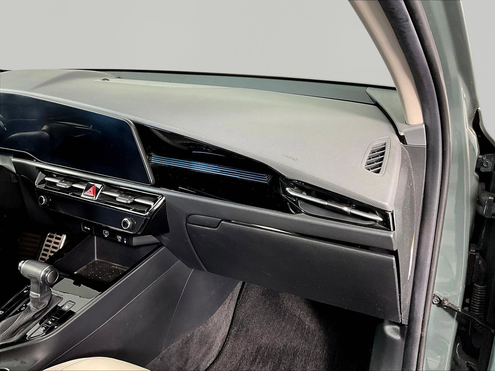 Certified 2023 Kia Niro EX Touring FWD image 24