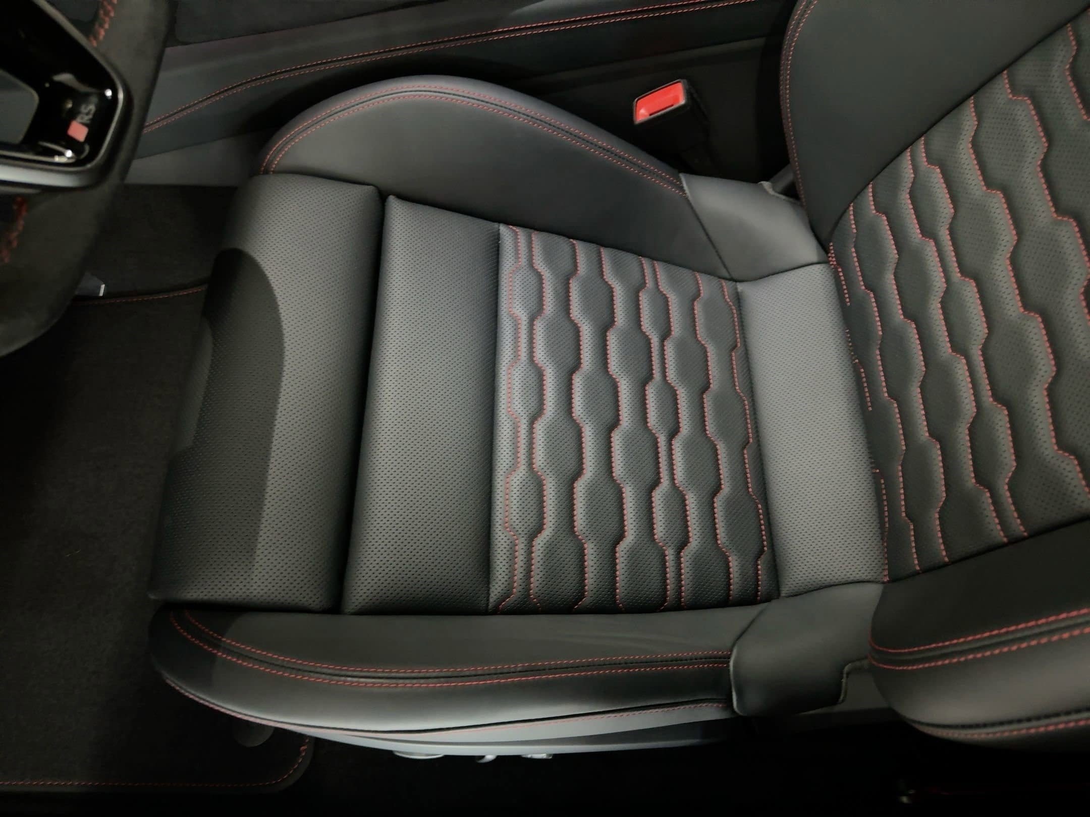 New 2026 Audi RS e-tron GT performance image 14