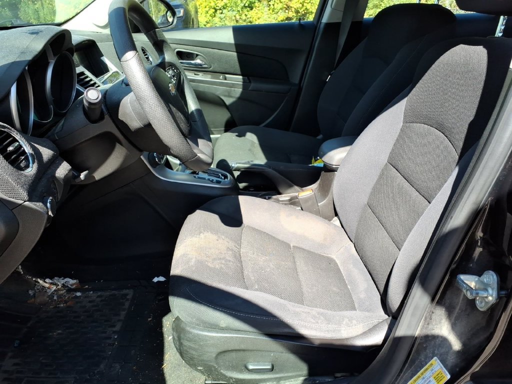 Used 2016 Chevrolet Cruze LT FWD image 10