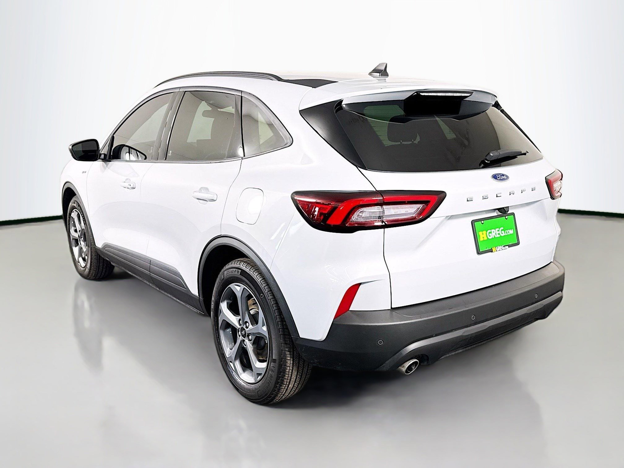 Used 2025 Ford Escape ST-Line w/ Tech Pack #1 FWD image 7