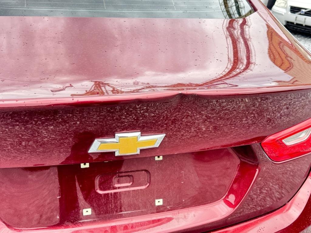 Used 2016 Chevrolet Malibu LT w/ Leather Package image 11