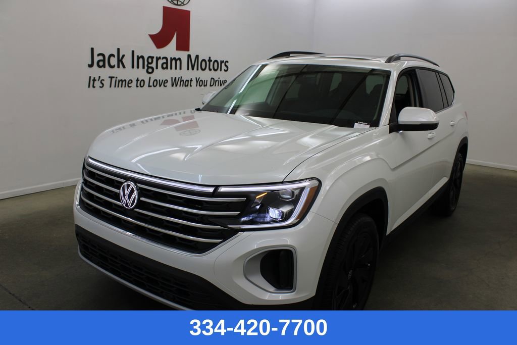 New 2026 Volkswagen Atlas SE FWD image 1