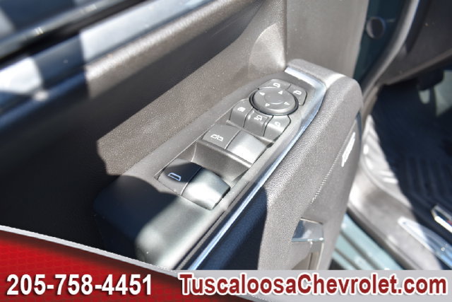 Used 2025 Chevrolet Silverado 2500 LTZ w/ LTZ Premium Package AWD/4WD image 19