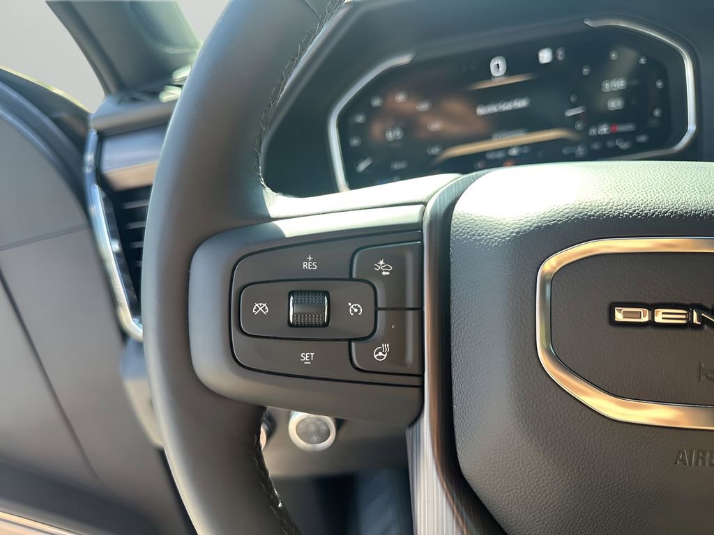 New 2026 GMC Sierra 2500 Denali Ultimate w/ LPO, Black Badging Package image 32