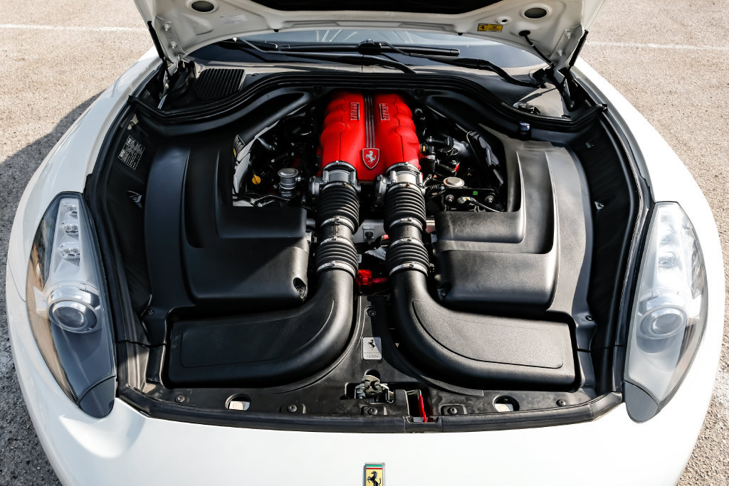 Used 2014 Ferrari California RWD image 50
