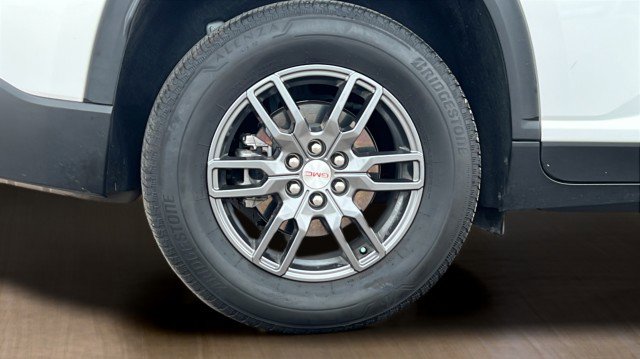 Used 2025 GMC Acadia Elevation image 5