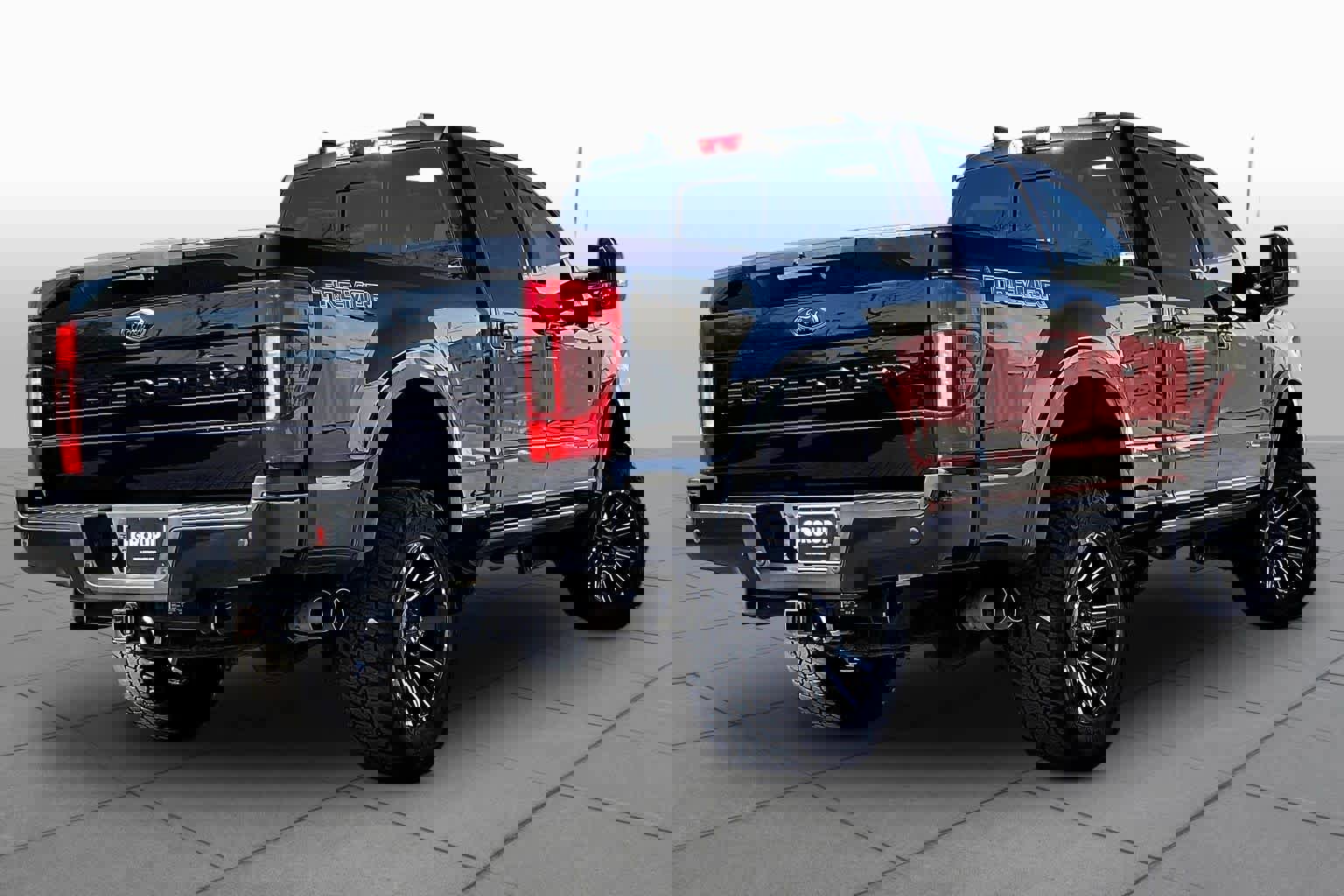 Used 2021 Ford F250 Lariat image 12