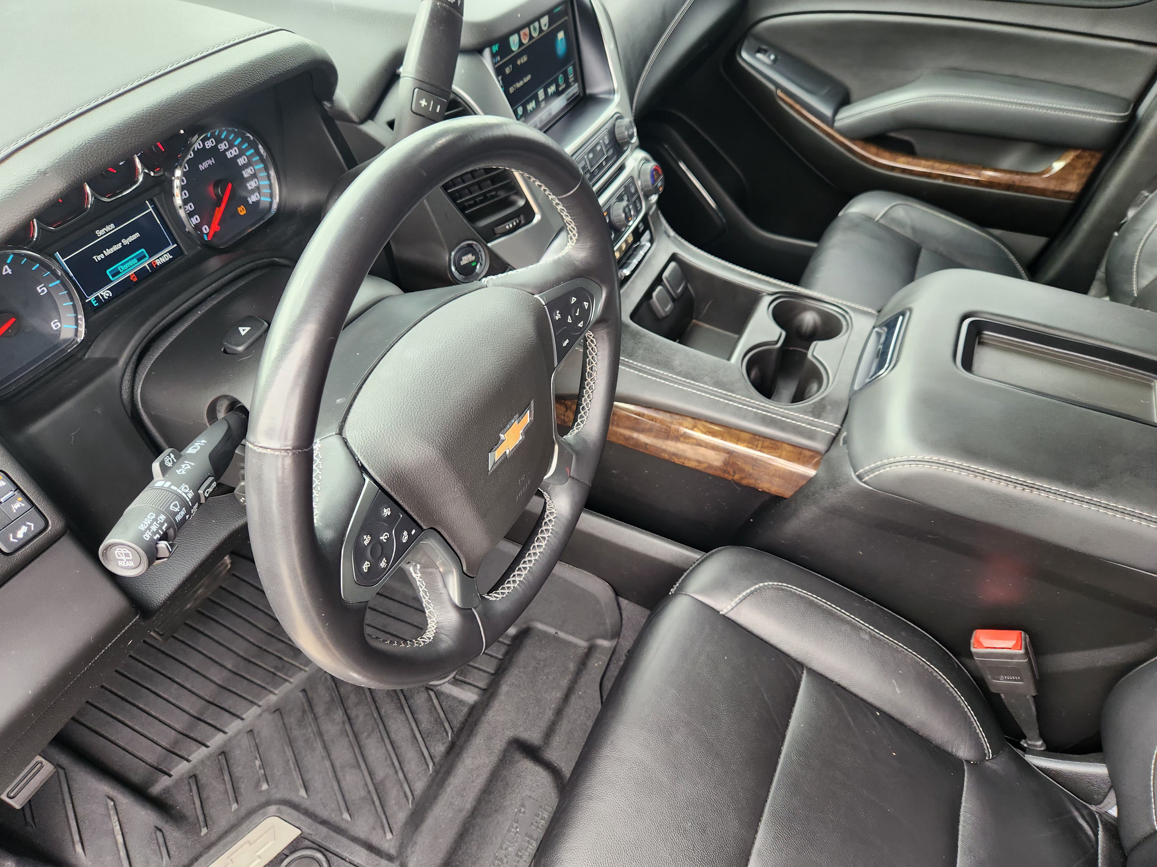Used 2019 Chevrolet Tahoe LT w/ Luxury Package RWD image 14
