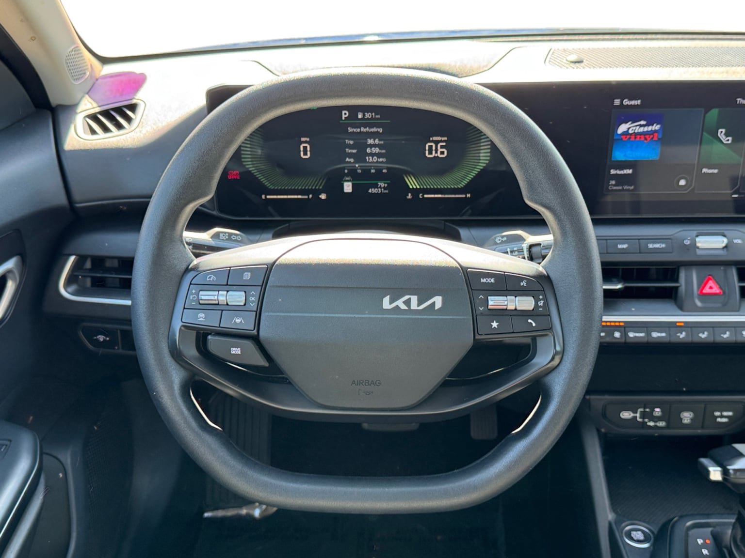 Used 2025 Kia K4 FWD image 13