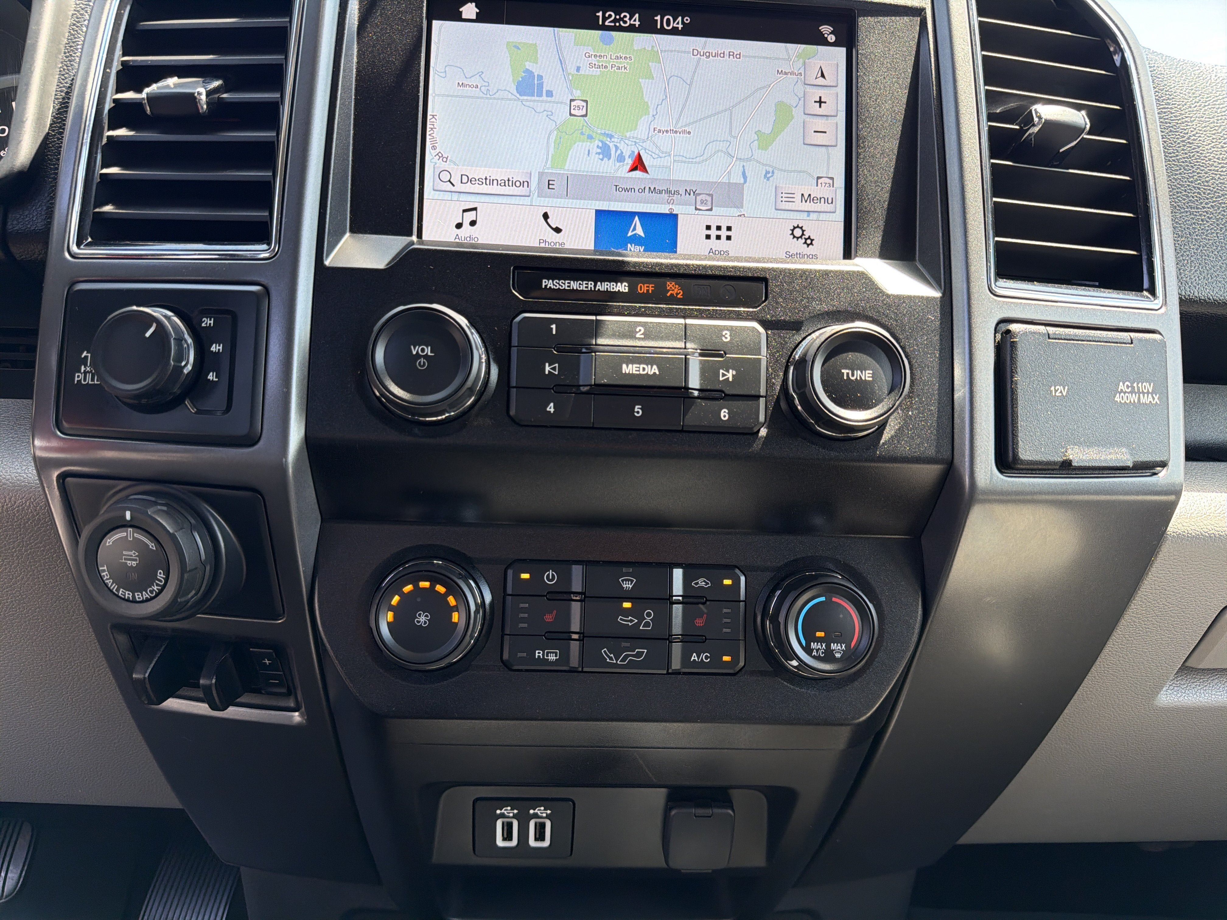 Used 2019 Ford F150 XLT w/ Equipment Group 302A Luxury AWD/4WD image 22