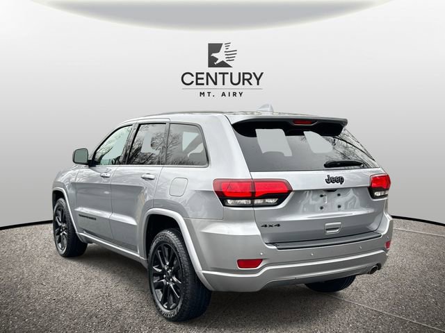 Used 2020 Jeep Grand Cherokee Altitude image 4