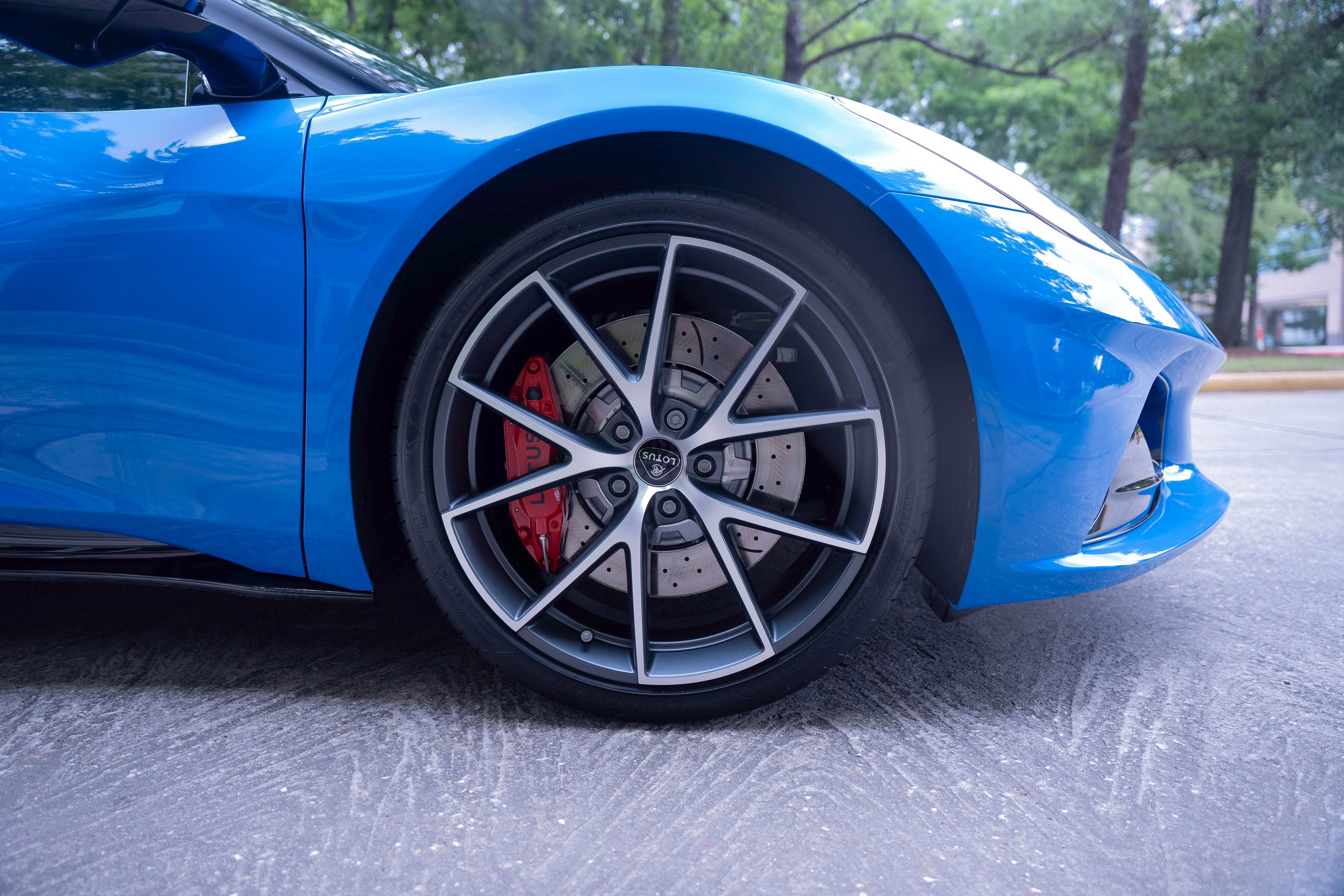 New 2026 Lotus Emira SE RWD image 6