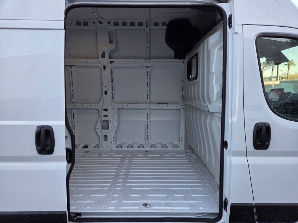 New 2024 RAM ProMaster 3500 w/ Quick Order Package 22H SLT+ FWD image 11