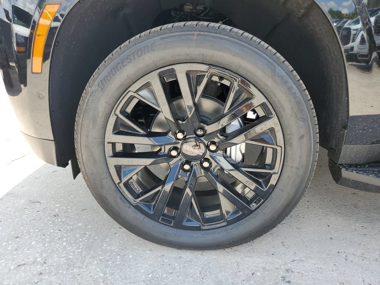 New 2026 GMC Yukon Denali RWD image 6