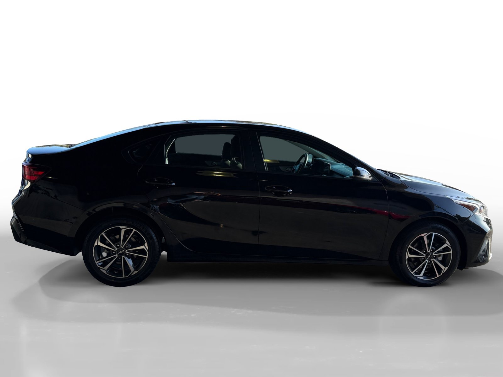 Used 2024 Kia Forte LXS w/ LXS Technology Package FWD image 6
