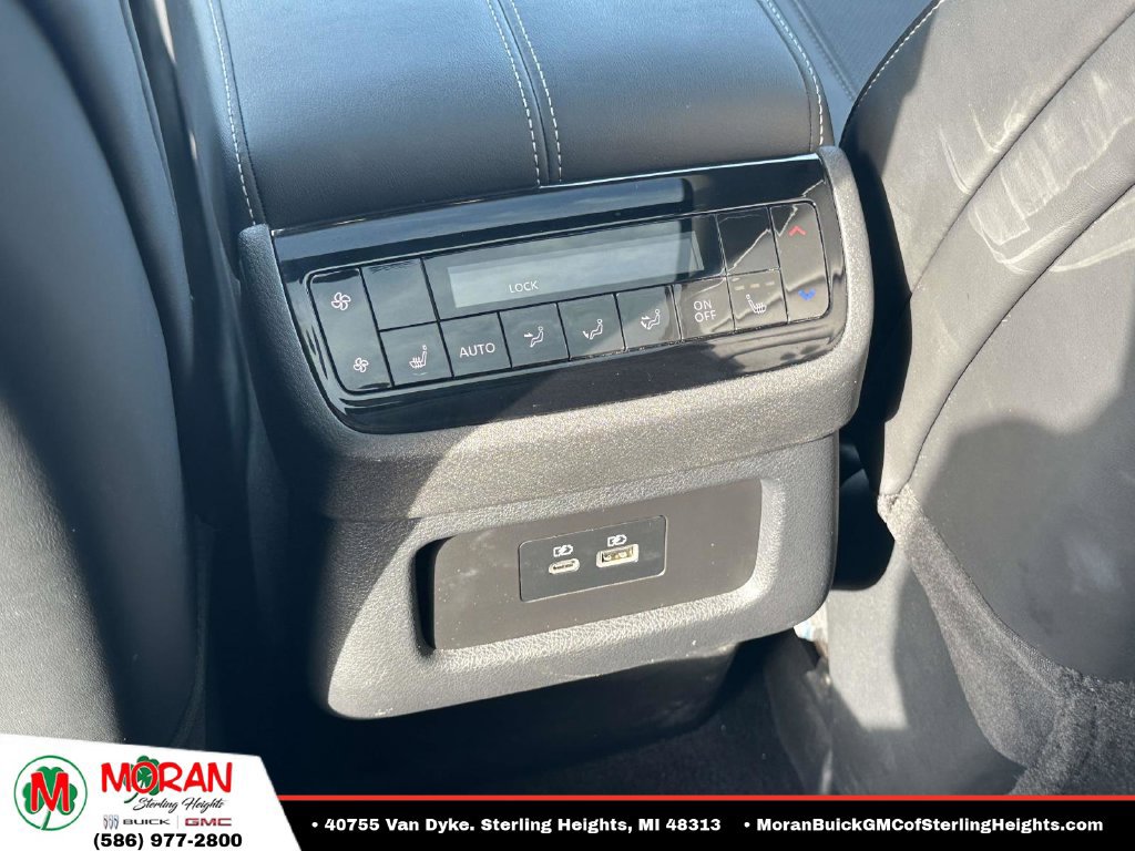 Used 2025 INFINITI QX60 Luxe AWD/4WD image 12
