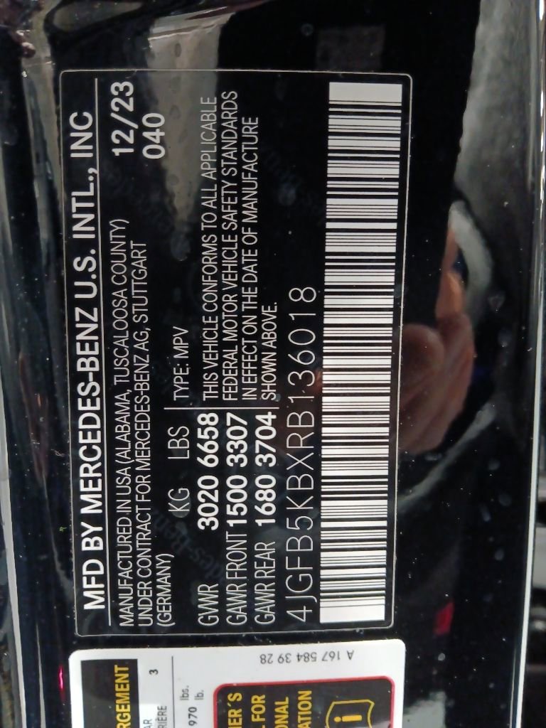 Used 2024 Mercedes-Benz GLE 450 4MATIC w/ AMG Line Exterior image 10