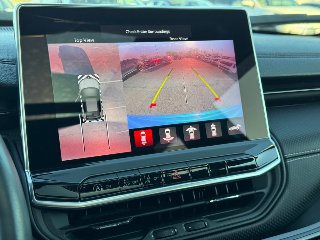 Used 2022 Jeep Compass Altitude w/ Sun and Sound Group image 27