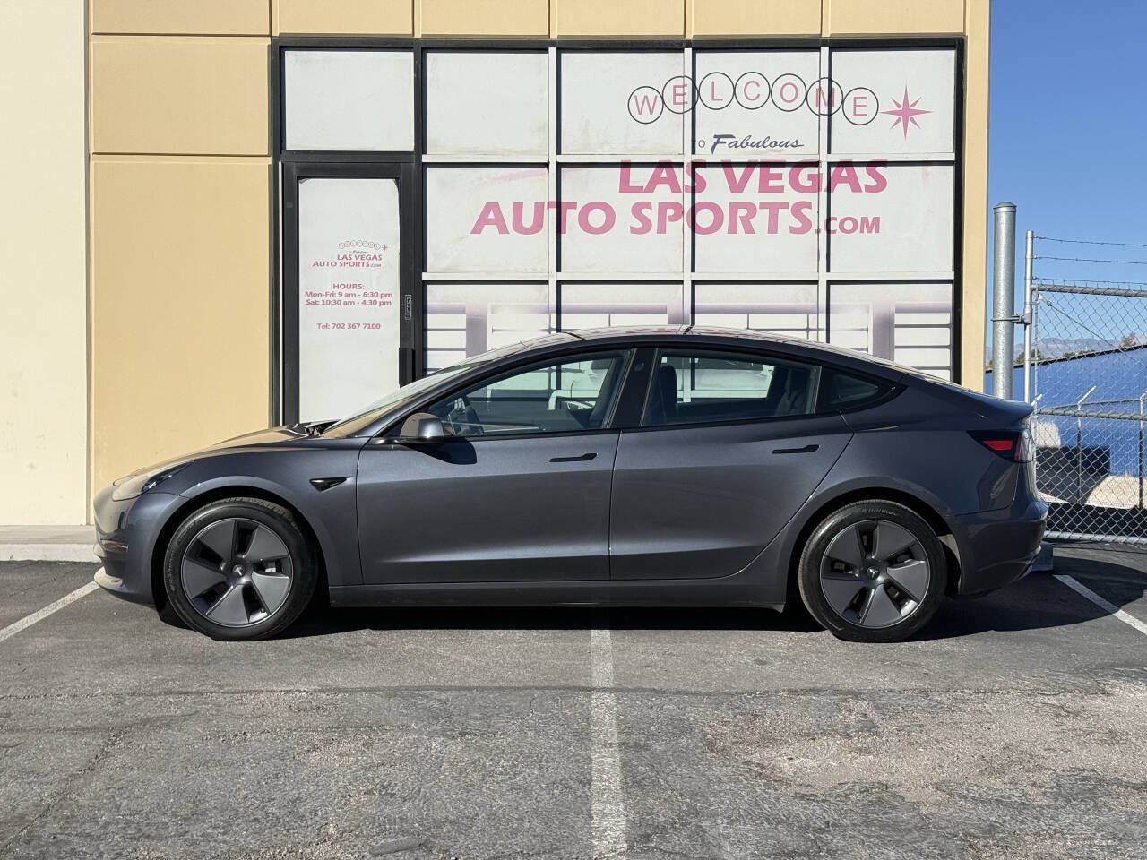 Used 2023 Tesla Model 3 Standard Range RWD image 5