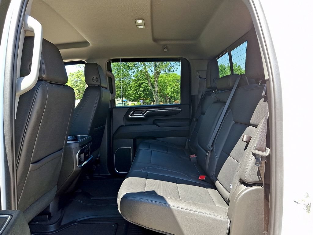 Used 2024 Chevrolet Silverado 3500 LTZ w/ LTZ Plus Package AWD/4WD image 10