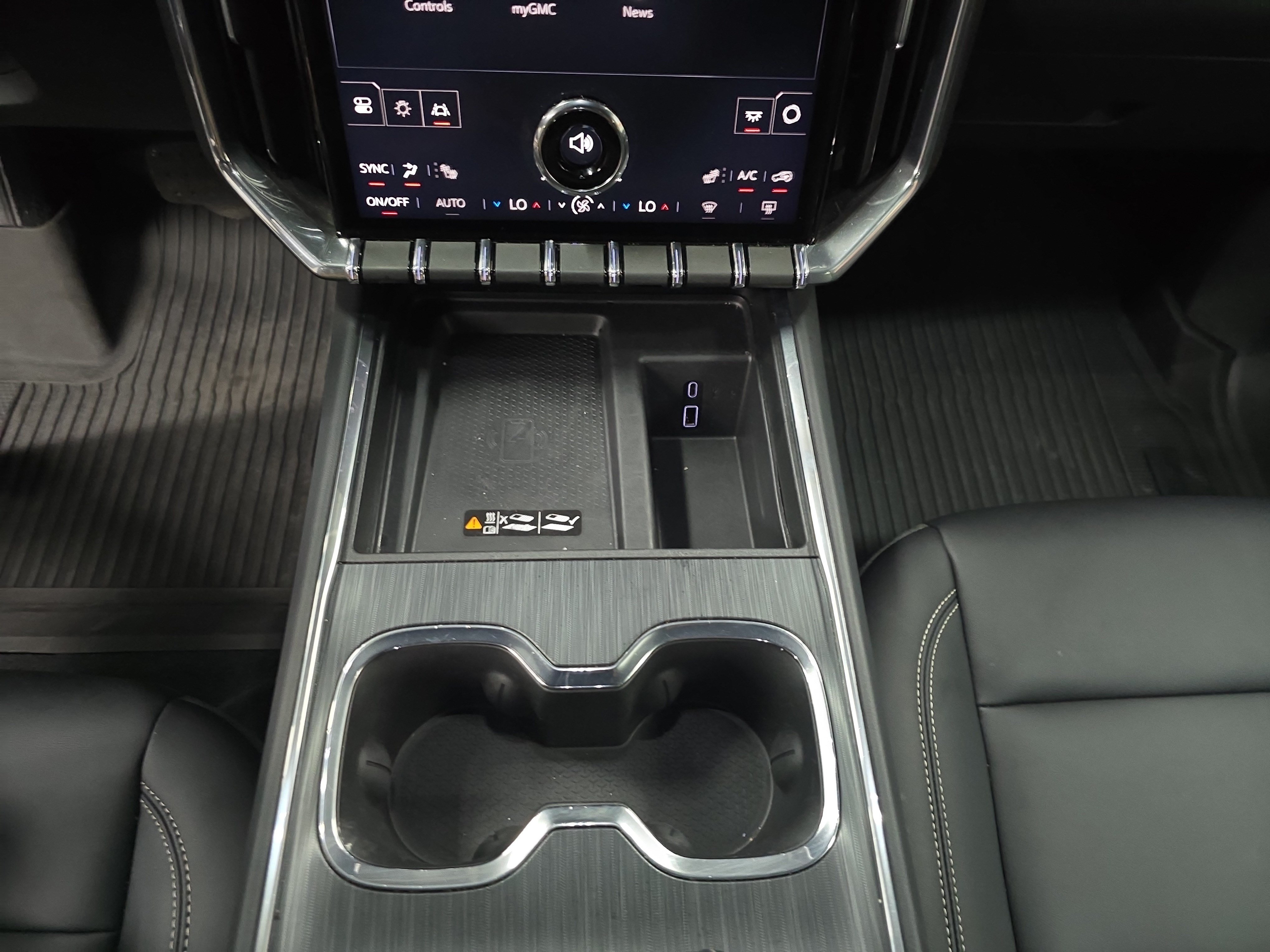 Used 2024 GMC Acadia Elevation FWD image 20