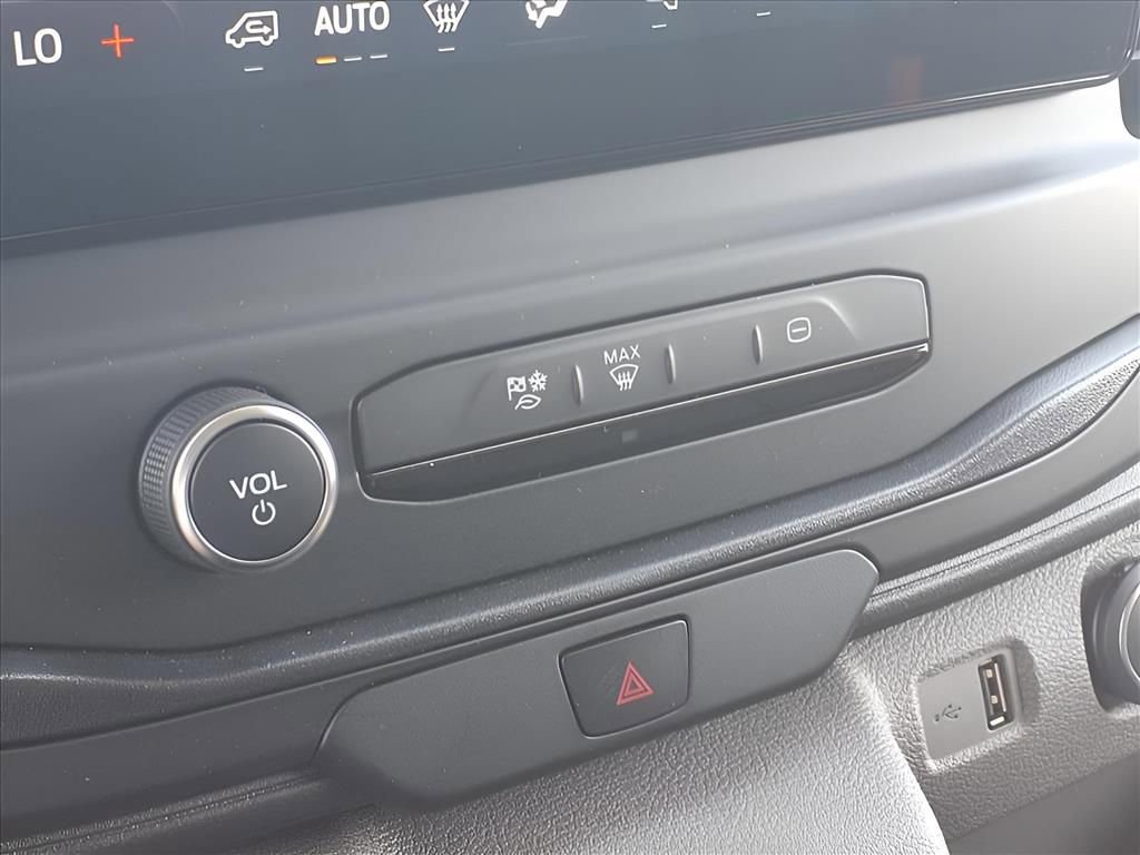 Used 2023 Ford E-Transit Medium Roof w/ Load Area Protection Package image 8