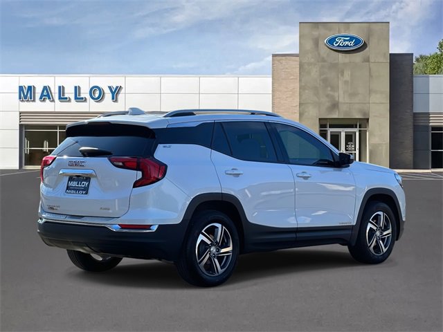 Used 2021 GMC Terrain SLT w/ LPO, Bright Accent Package image 2