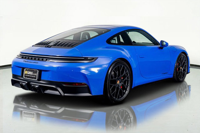 Used 2025 Porsche 911 Carrera GTS image 11