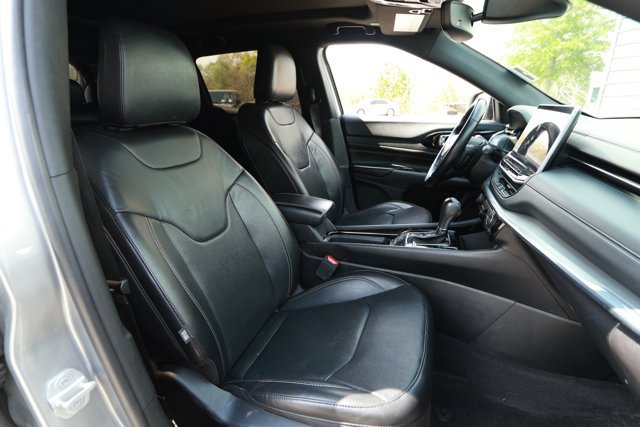 Used 2022 Jeep Compass High Altitude AWD/4WD image 31