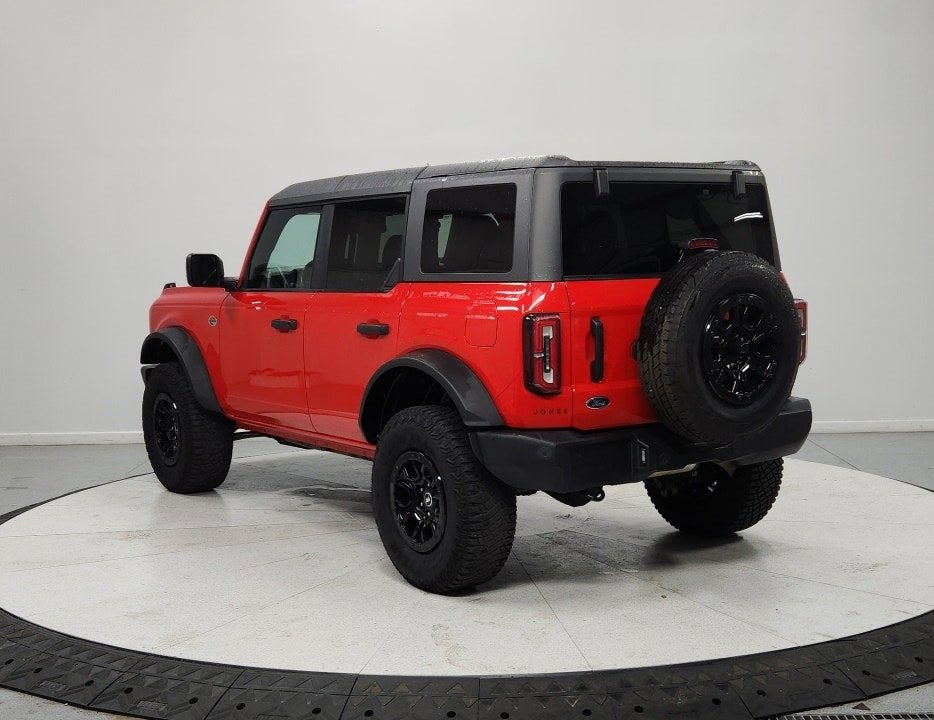 Used 2022 Ford Bronco Wildtrak image 5