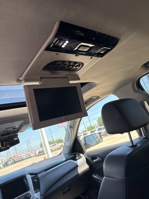 Used 2017 GMC Yukon XL SLT w/ Open Road Package image 17