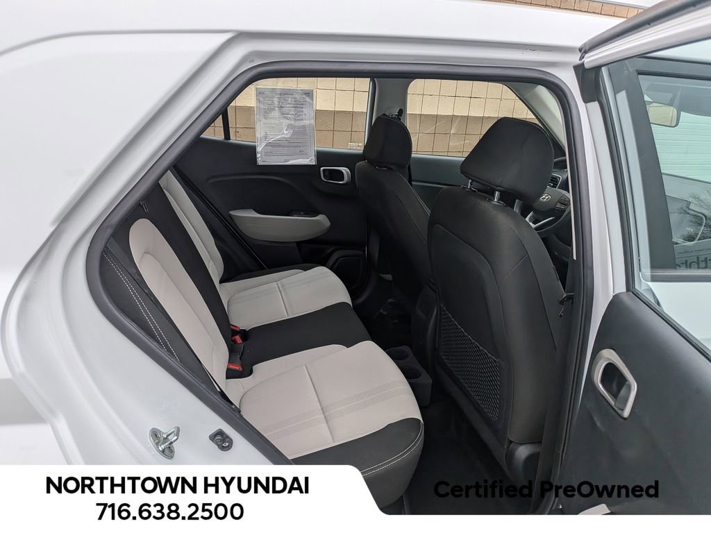 Certified 2022 Hyundai Venue SEL w/ Cargo Package image 33