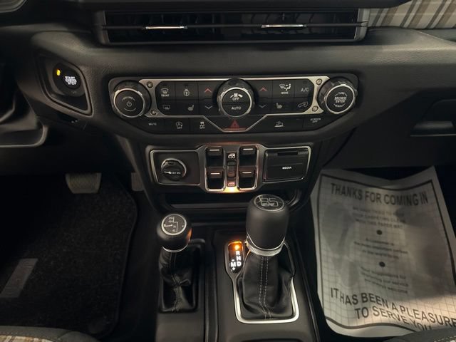 New 2026 Jeep Gladiator Sport AWD/4WD image 14