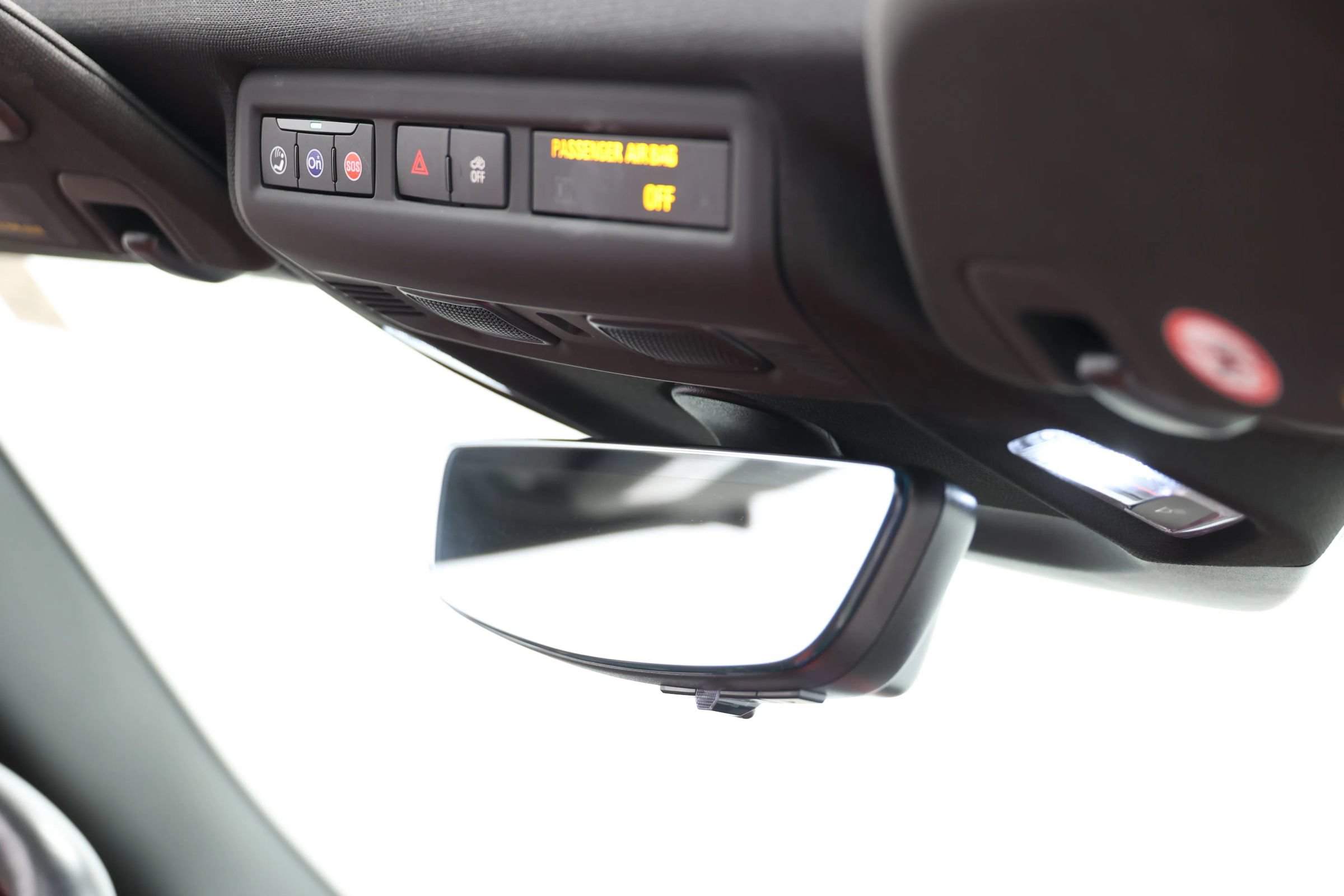 Used 2020 Chevrolet Corvette Stingray Preferred Cpe w/ 2LT Preferred Equipment Group RWD image 95