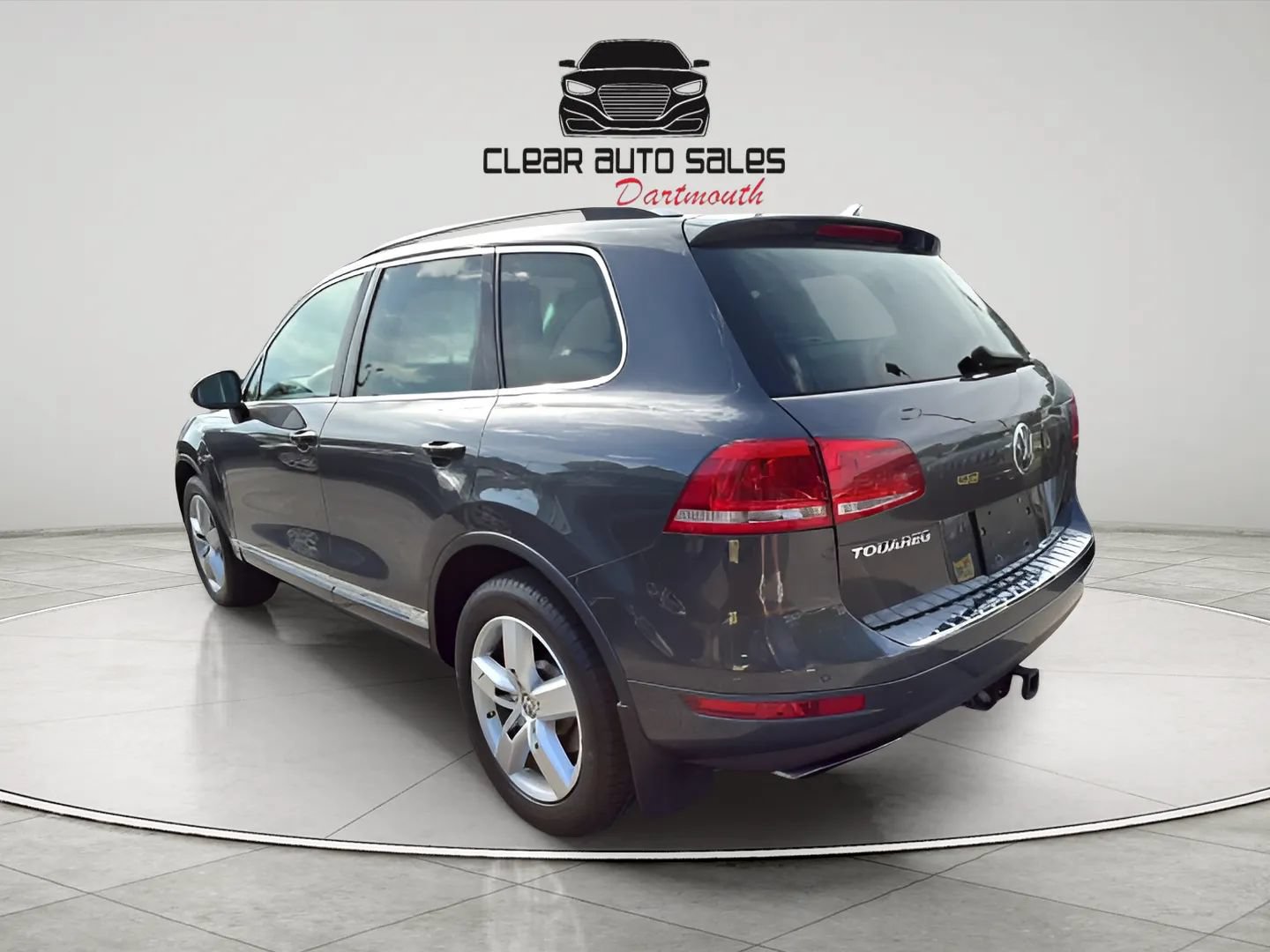Used 2012 Volkswagen Touareg Executive AWD/4WD image 5