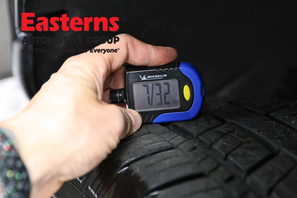 Used 2024 Chevrolet Silverado 1500 Custom AWD/4WD image 27